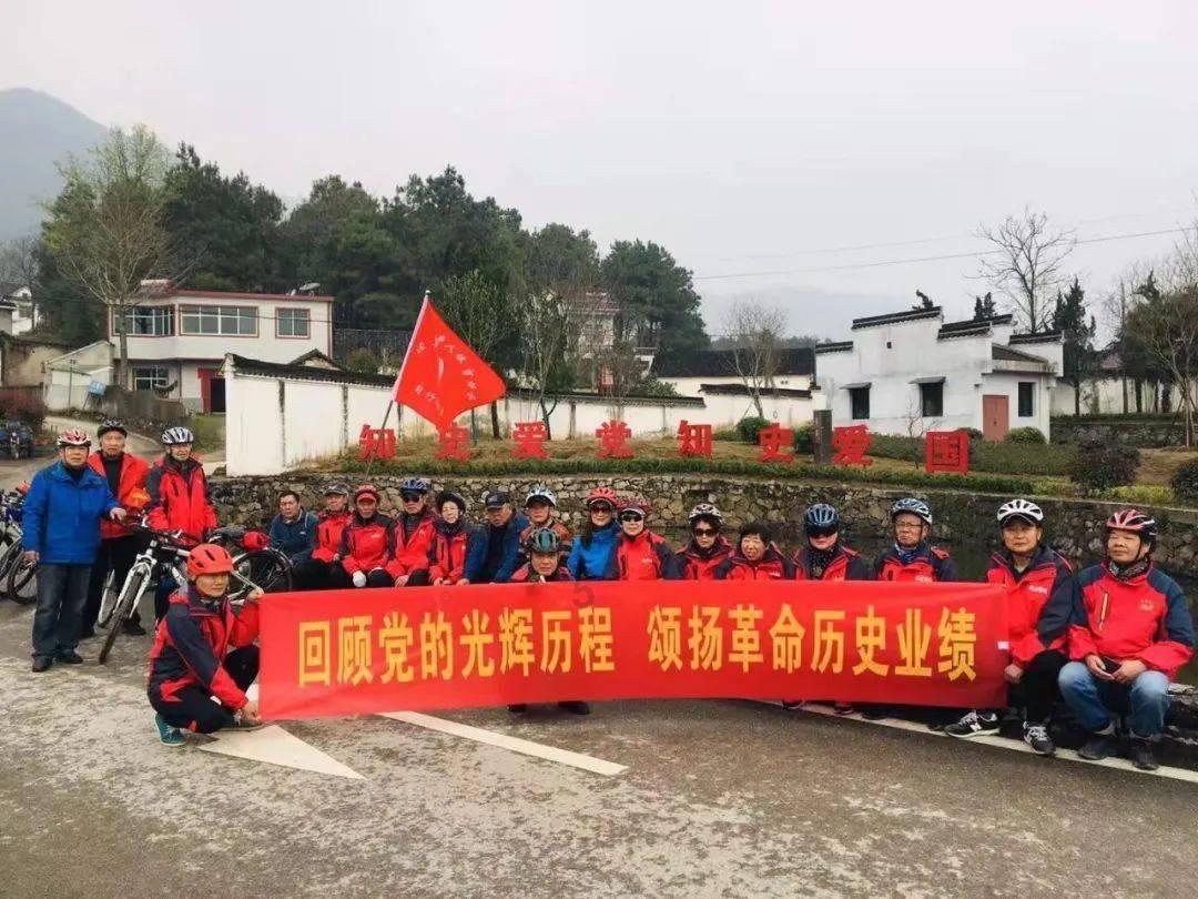 精灵灯塔逃生